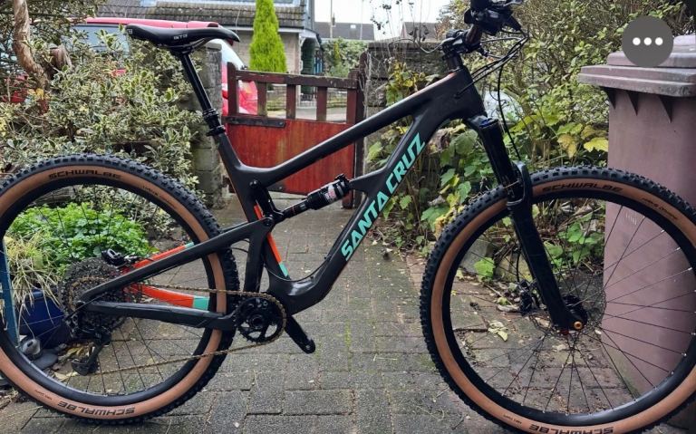 Santa Cruz Hightower cc (like new )