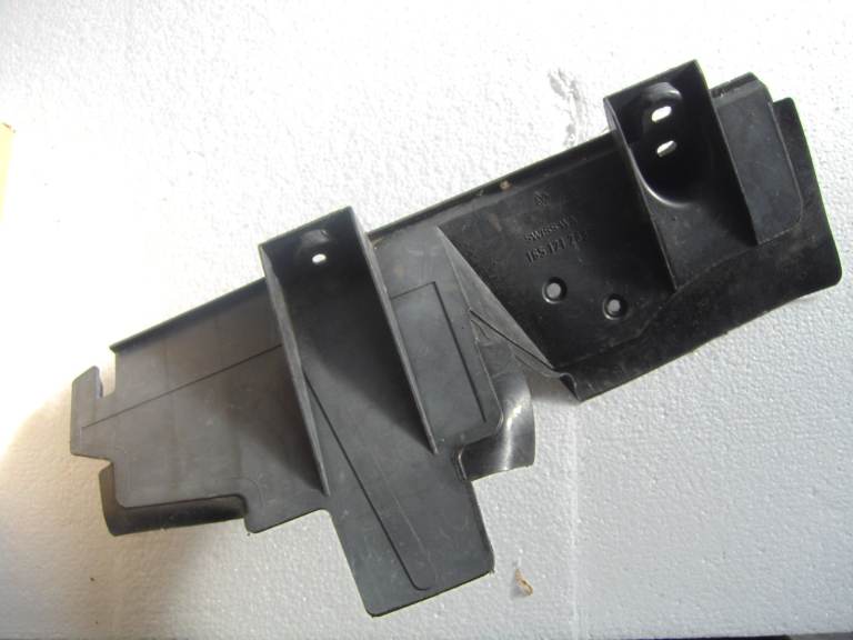 W GOLF MK2 ENGINE BAY RADIATOR SIDE COWLING