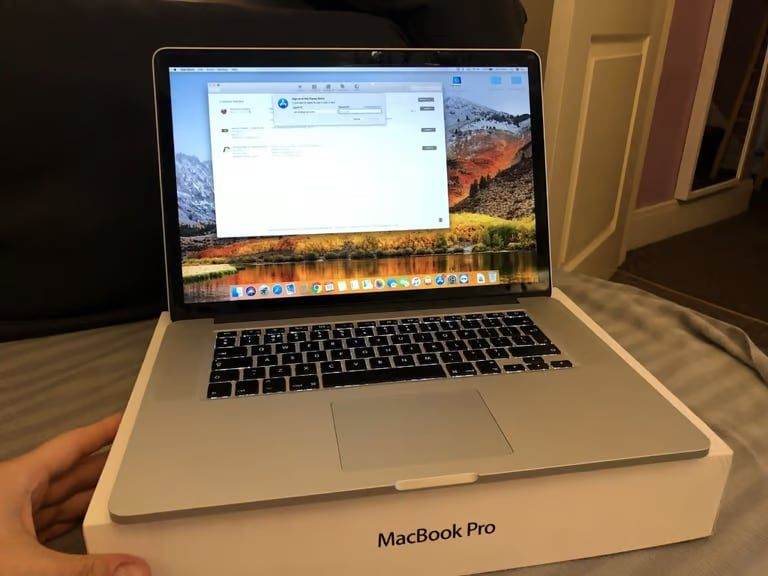 Boxed Apple Macbook Pro 15 inch - Quad Core i7- 16GB RAM -SSD - AutoCad- Premiere Logic Pro