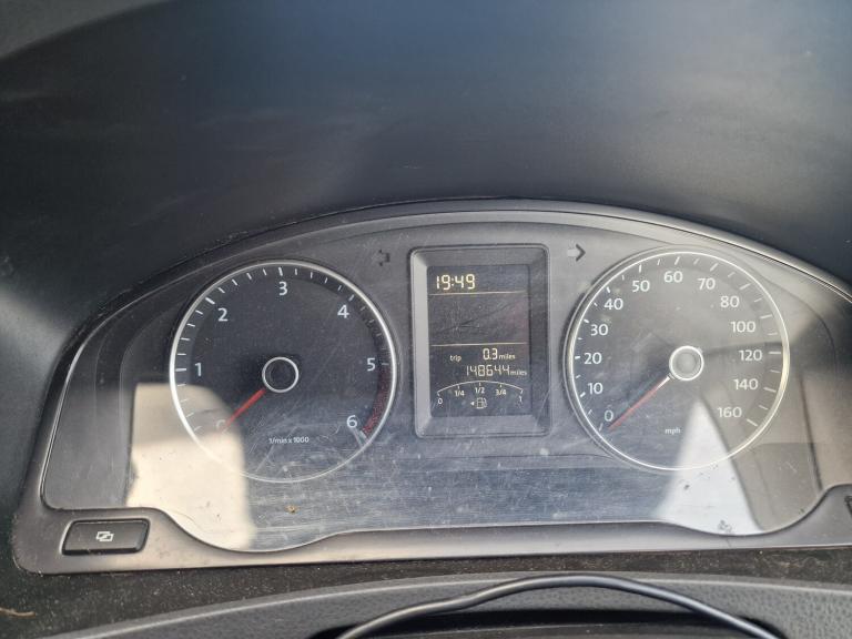 2011 VW Volkswagen Transporter Blue High Roof 6 Seat Crew Cab  Drives Perfect