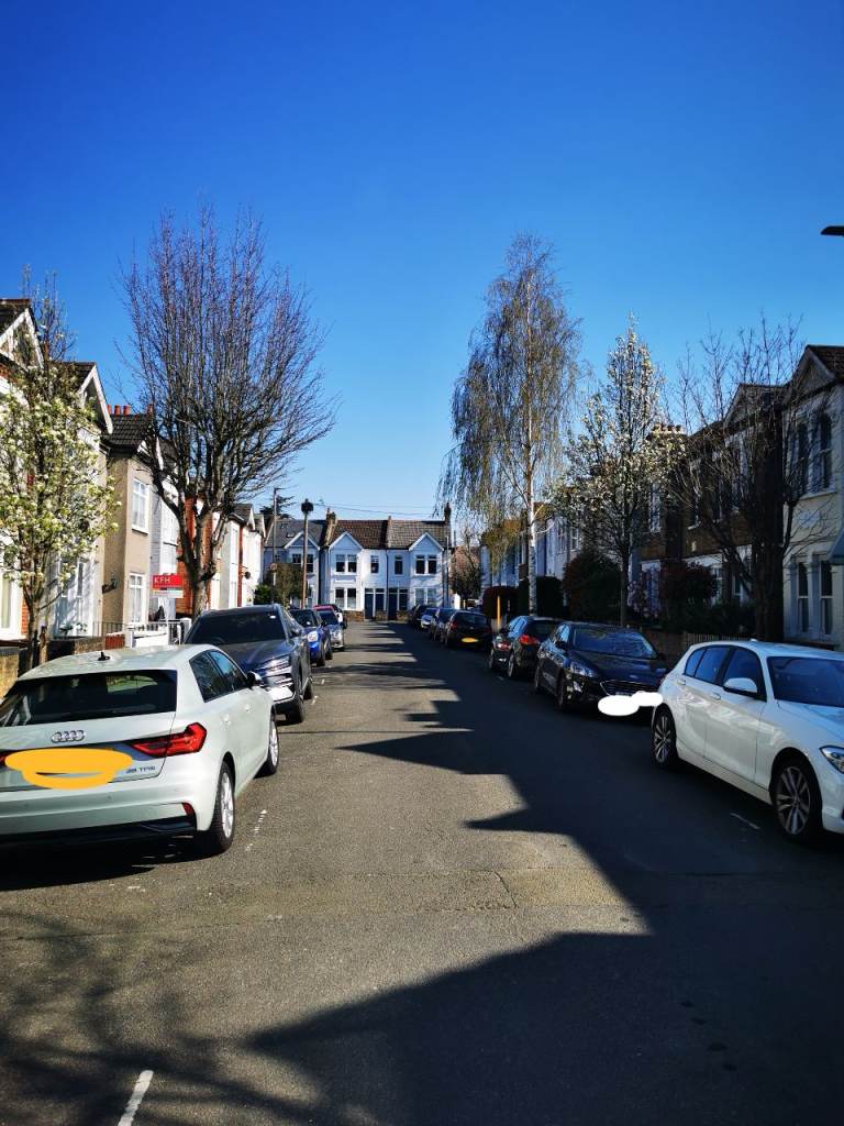 ONE BED GFF IN EARLSFIELD FOR TWO BED FLAT/HOuSE MUTUAL EXCHANGE