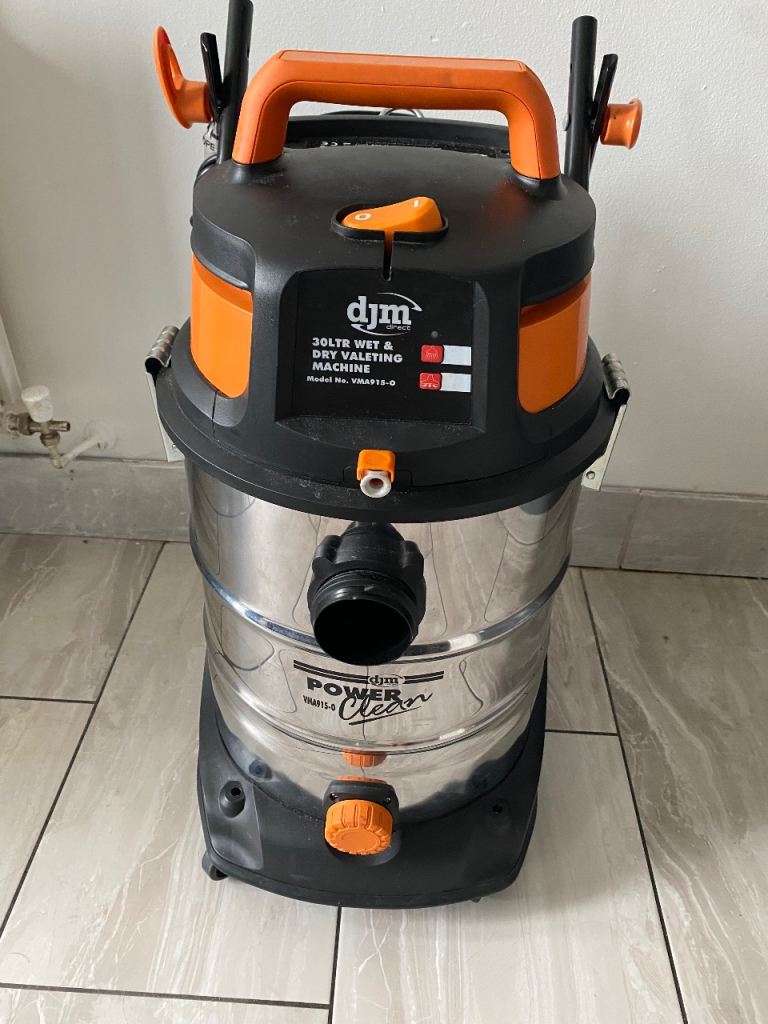 Vacuum cleaner/ 30L /1500W 230V