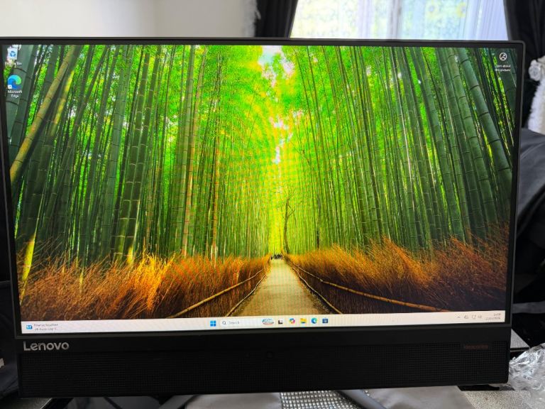 Lenovo AIO AMD computer