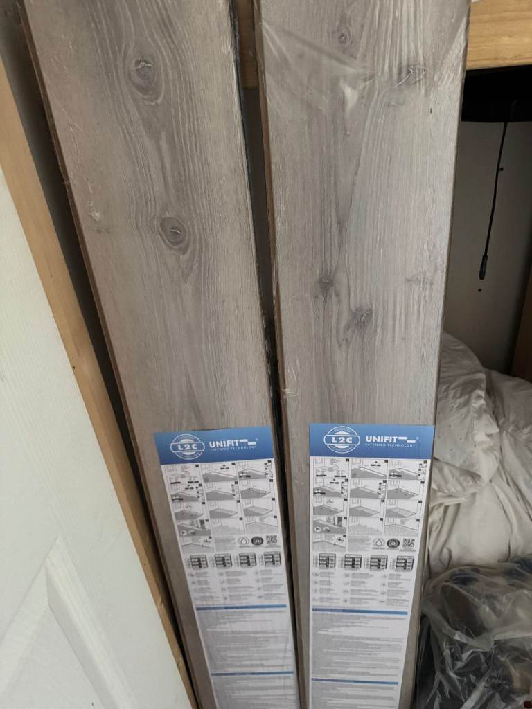 STEPCLICK FLOORING