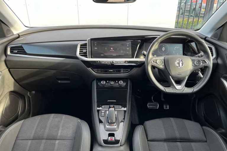 2023 Vauxhall Grandland 1.2 Turbo GS 5dr Auto HATCHBACK PETROL Automatic