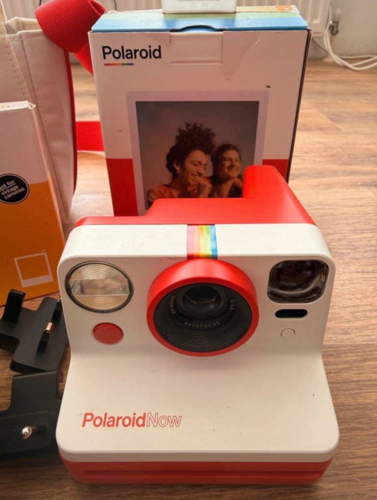 Polaroid Now i-Type Autofocus Instant Camera - White & Red, As New
