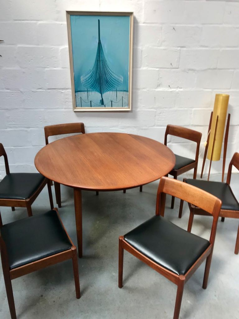 1960’s Set of 6 Danish Teak Dining Chairs by Nørgaards Møbelfabrik & Danish Dining Table