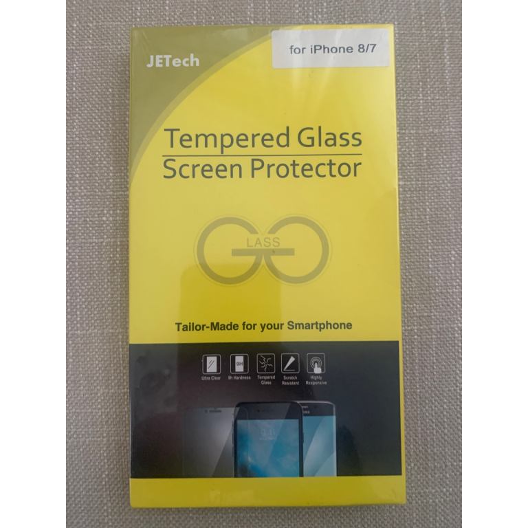 Screen protector for iPhone 7 or 8 - new