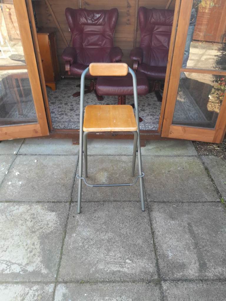 Breakfast Stool 