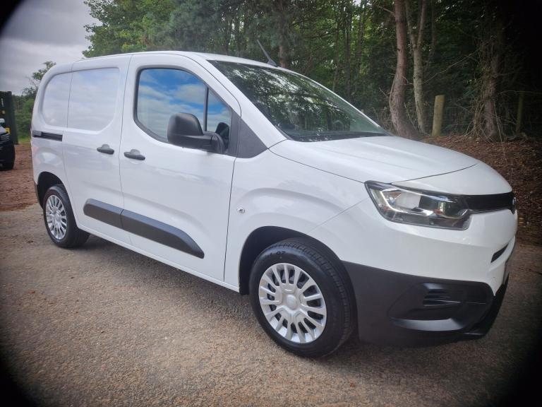 TOYOTA PROACE CITY VAN