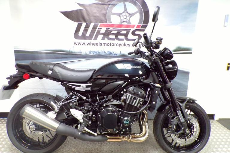 2026 KAWASAKI Z900RS BLACK BALL EDITION