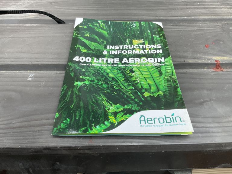 Aerobin compost hotbin