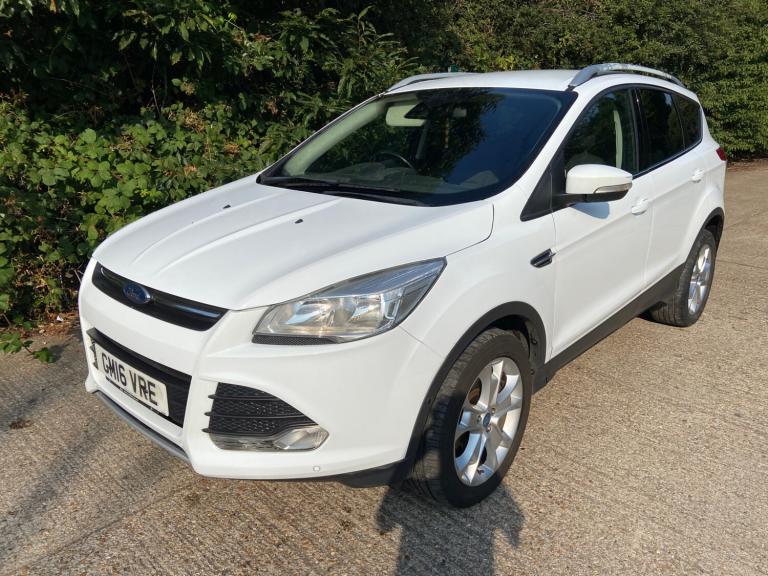 2016 Ford Kuga 2.0 TDCi Zetec 5dr 2WD White 74k Miles FSH Years MOT Warranty Cambelt HATCHBACK Di...