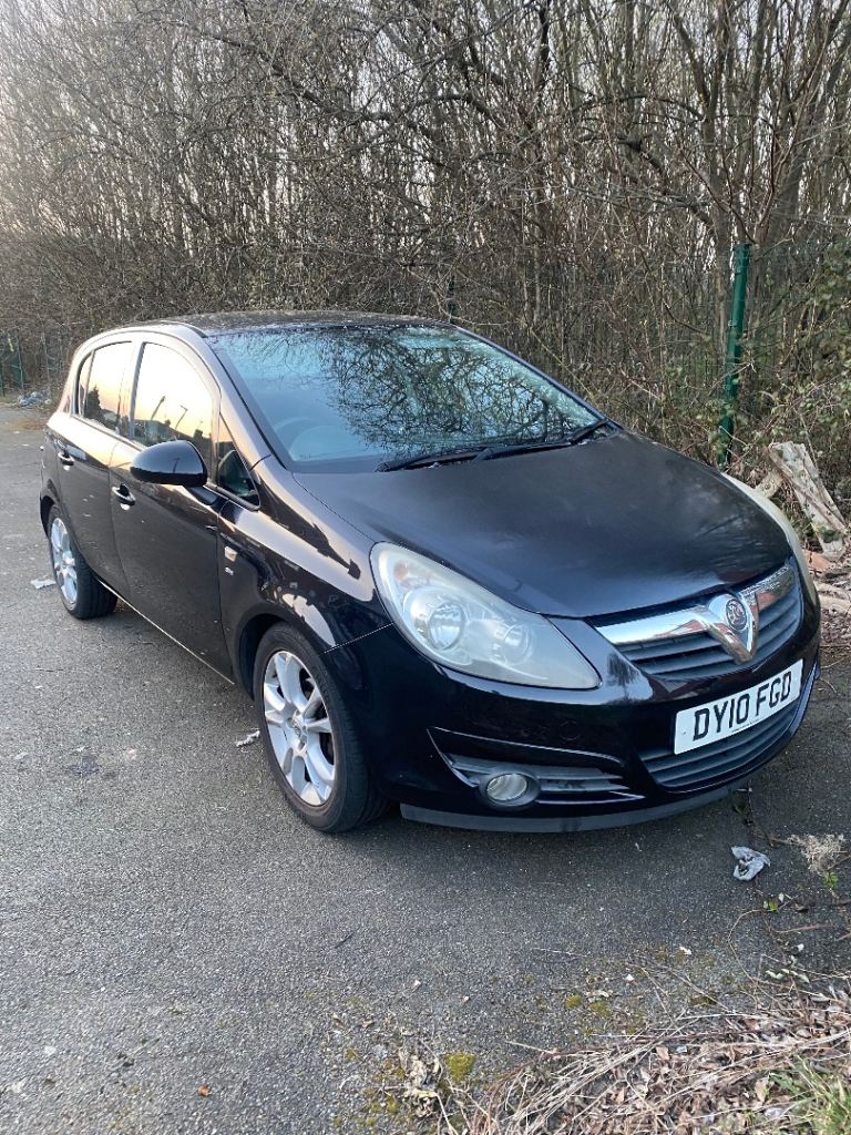 Vauxhall Corsa 1.4 petrol hatchback 2010