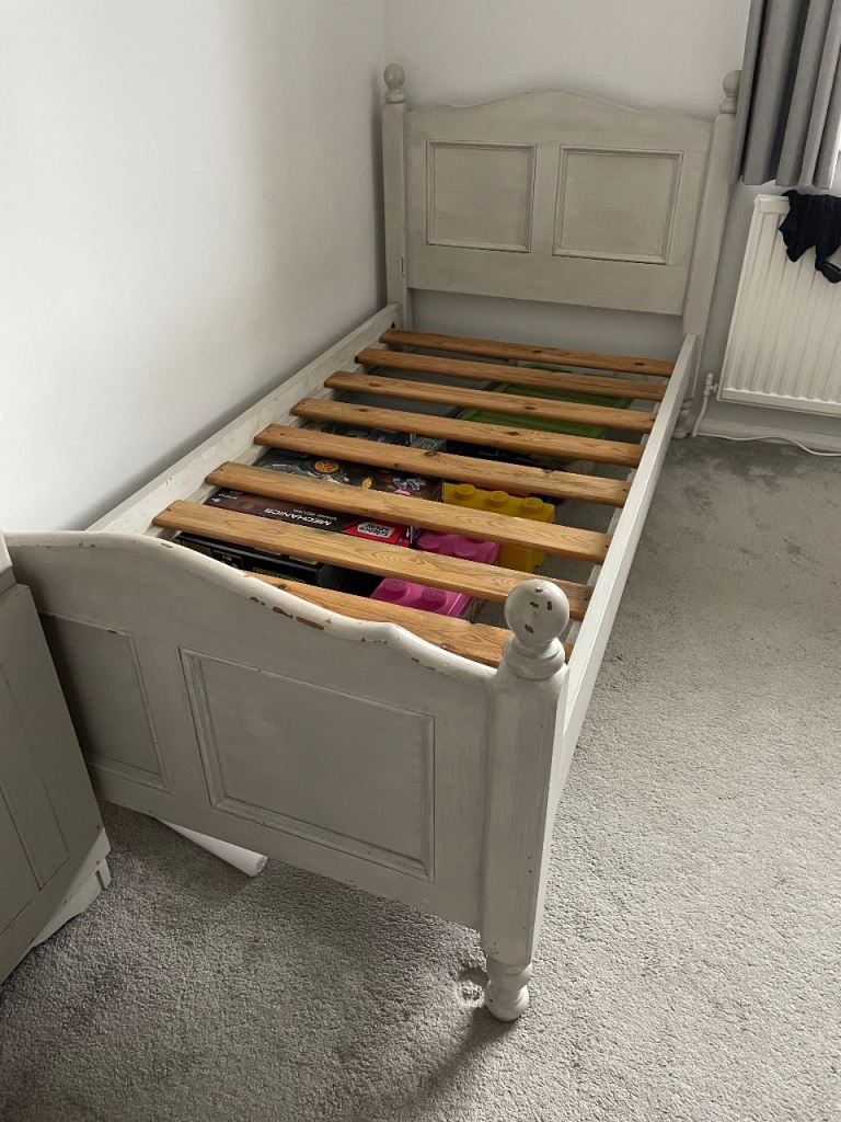 Single Bed Frame - Solid Oak 