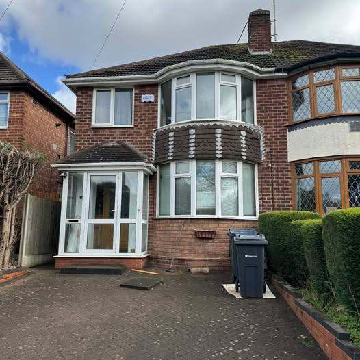 Spacious & Well-Maintained 3-Bedroom House for Rent in Great Barr - £1500p/m