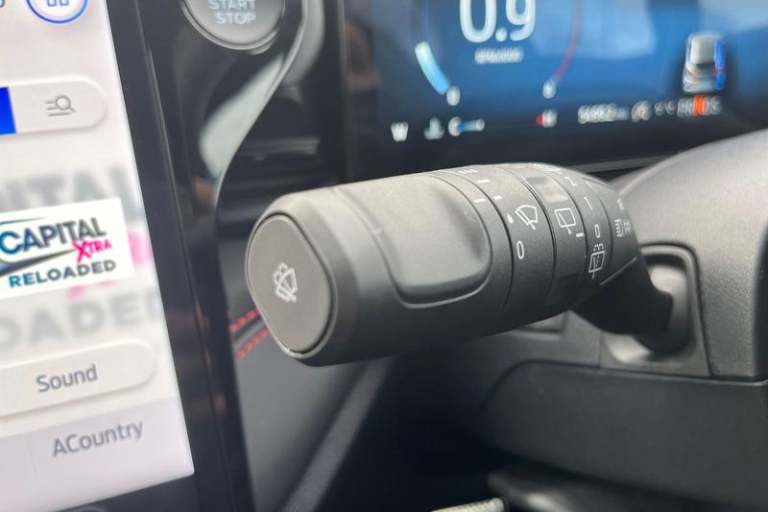 2025 Ford Puma 1.0 EcoBoost Hybrid mHEV ST-Line 5dr DCT ** Sync 4 - Bluetooth / USB Connec Hatchb...