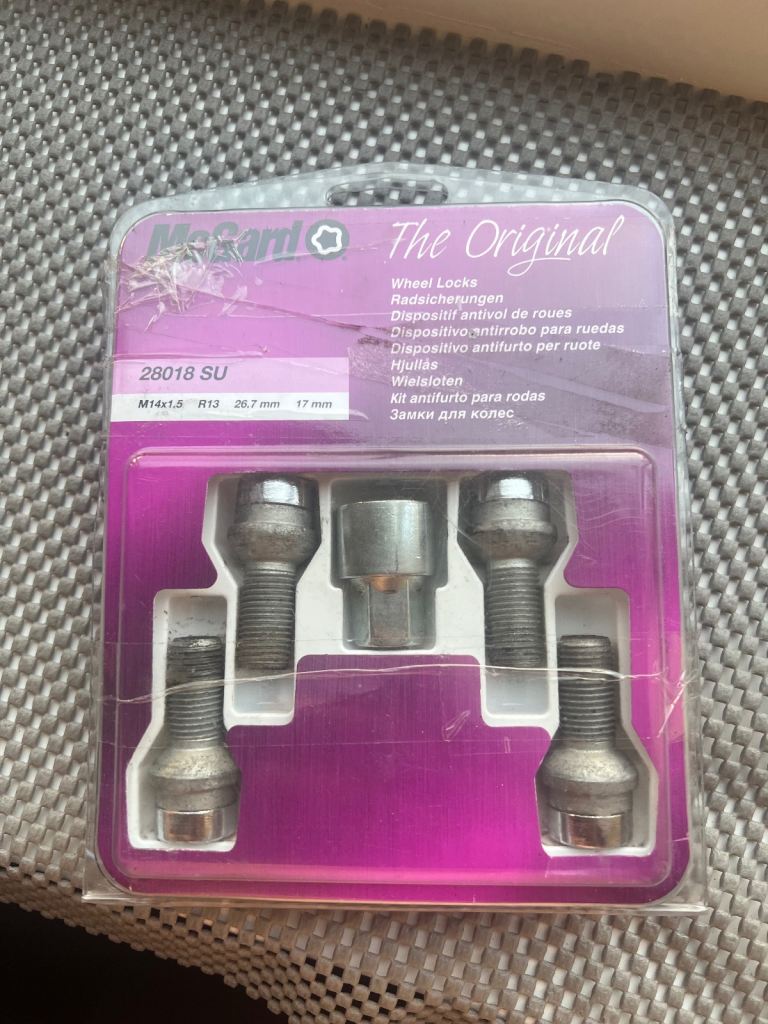 Locking wheel nuts Audi a4 b9 2016