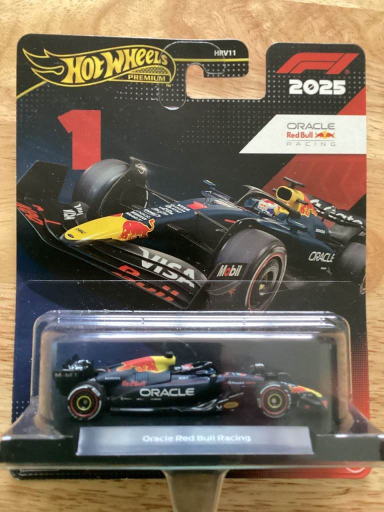Premium Hot Wheels - #8 Red Bull F 1 Car 2025 - Max Vestappen