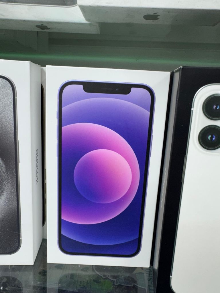 iPhone 12 LIKE NEW BOXED