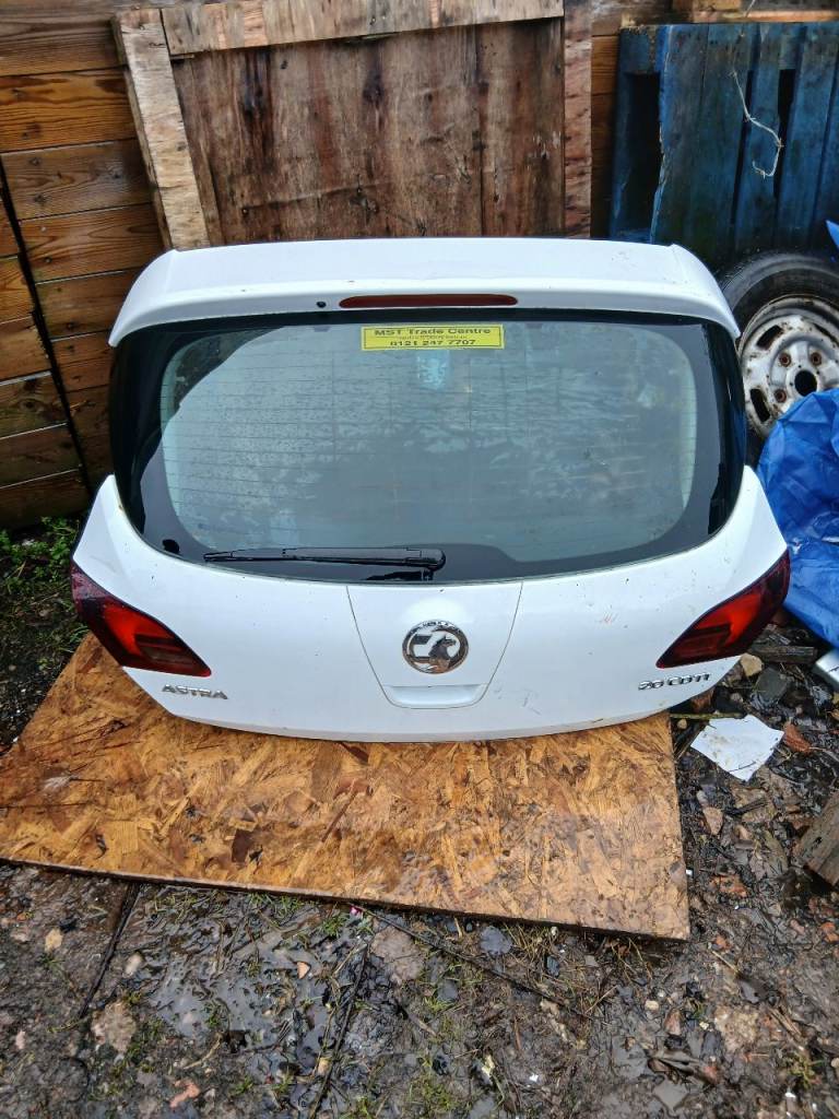Vauxhall Astra Tailgate/bootlid in white 2010 to 2017