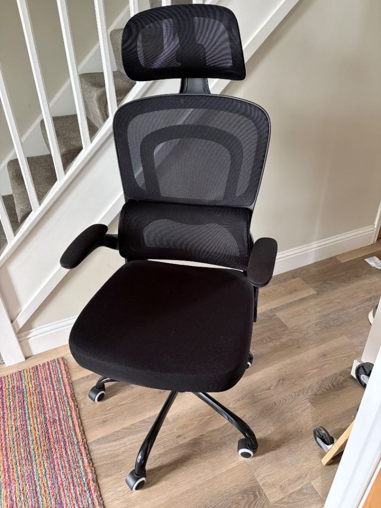 Black Fabric & Mesh Office Chair with Headrest – Good Condition