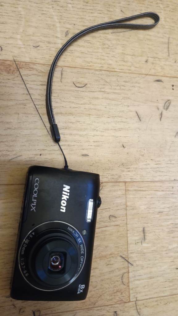 Nikon Coolpix A300 Digital Camera – Black, Good Condition