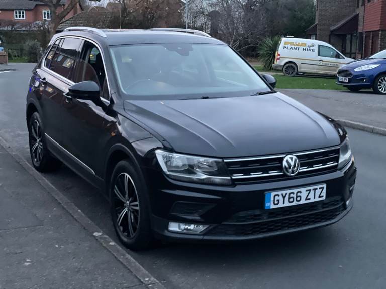 2016 VW TIGUAN SE NAV 2.0 TDI 4MOTION - NEW MOT - 1 OWNER - FULL SERVICE HISTORY