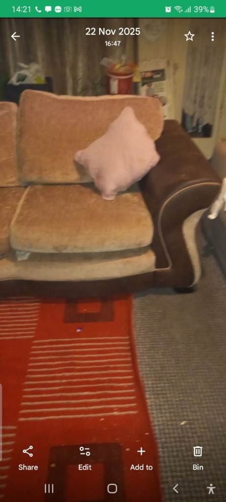 Free settee 