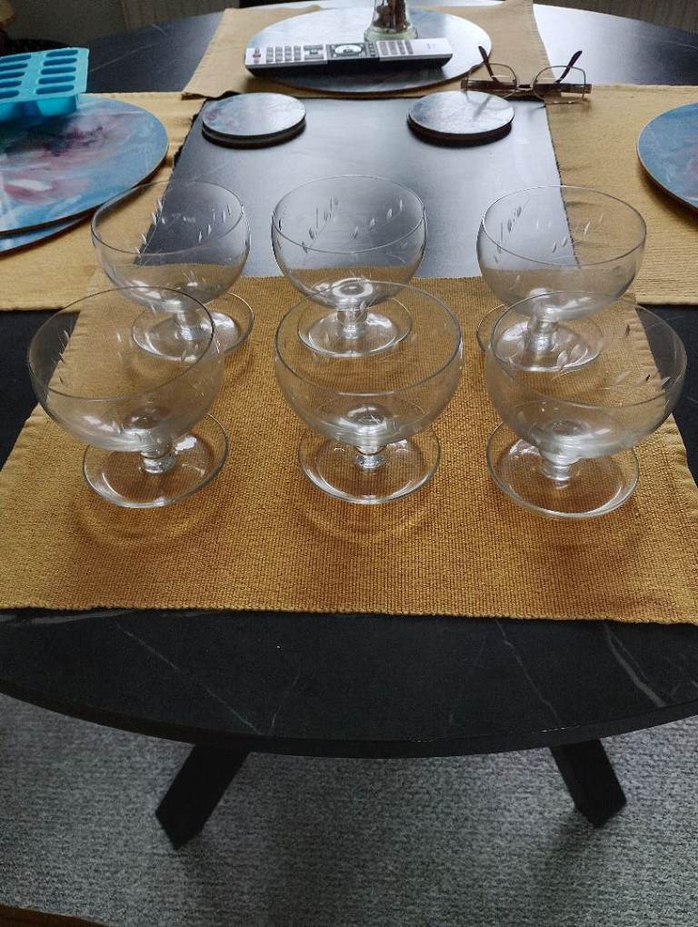 6 Grapefruit / desert glass dishes