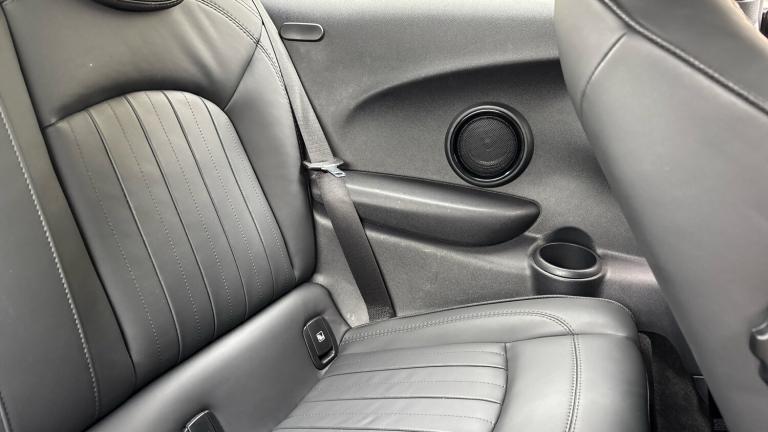 2022 MINI Hatch 2.0 Cooper S Exclusive 3dr Auto Petrol Hatchback Hatchback Petrol Automatic