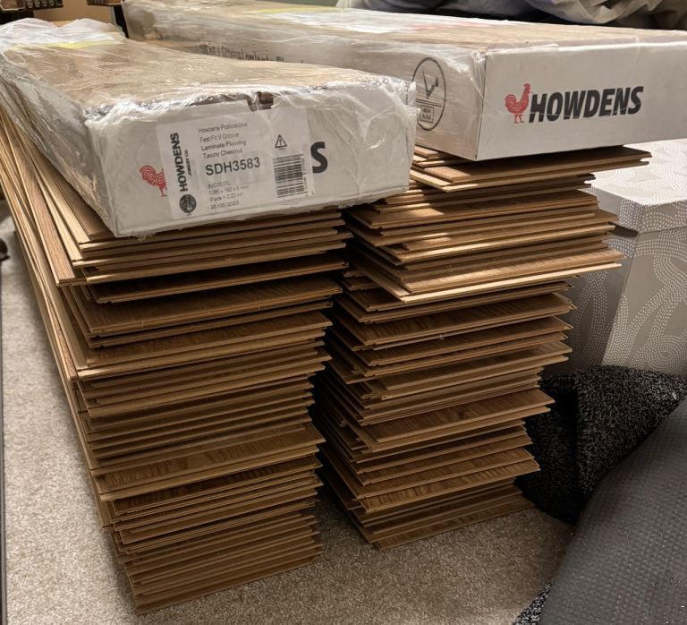 Howdens Professional V Groove Tawny Chestnut Laminate Flooring 