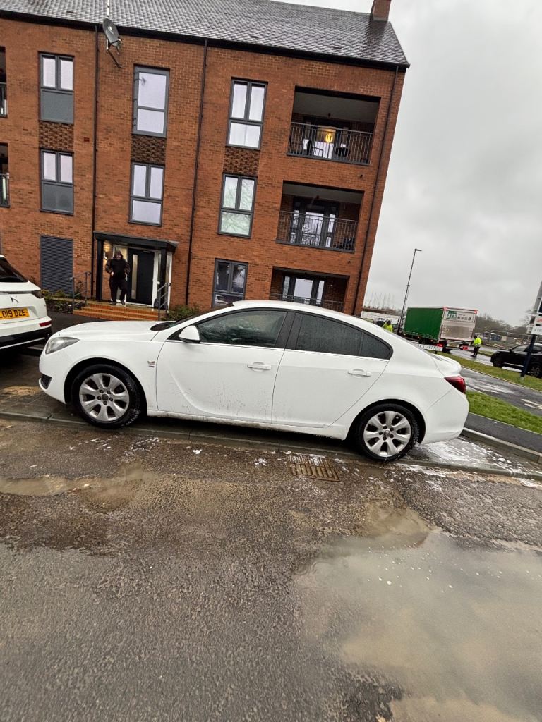 Vauxhall, INSIGNIA, Hatchback, 2014, Manual, 1956 (cc), 5 doors
