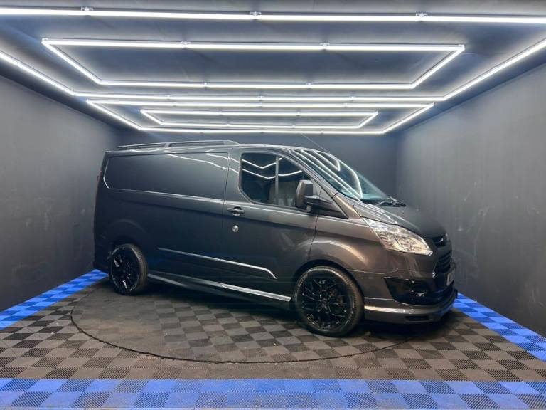 2017 Ford Transit Custom 2.0 TDCi 130ps Low Roof Limited Van PANEL VAN DIESEL Manual