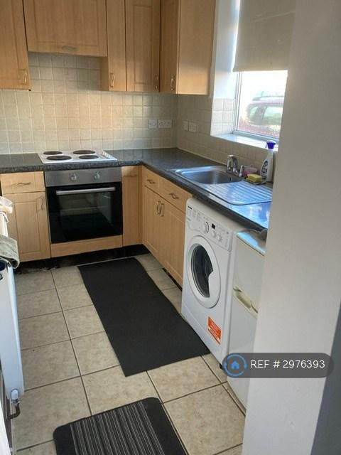 Studio flat in Leavesden Road, Watford, WD24 (#2976393)