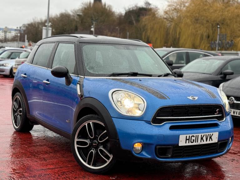 MINI COUNTRYMAN 1.6 COOPER S ALL4 AUTOMATIC PAN ROOF, HK SOUND, SAT NAV, LEATHER