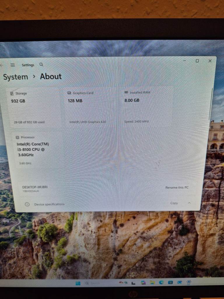 Lenovo small tower Desktop PC Win 11