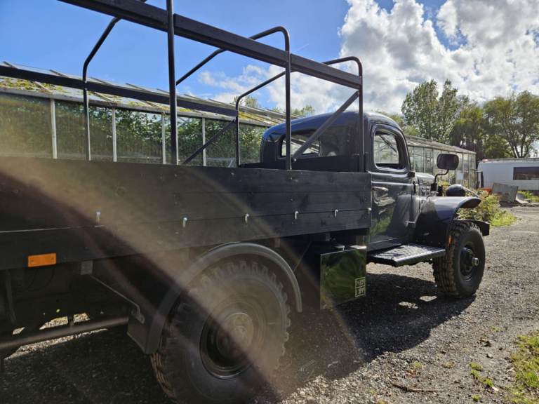 DODGE POWER WAGON 1964