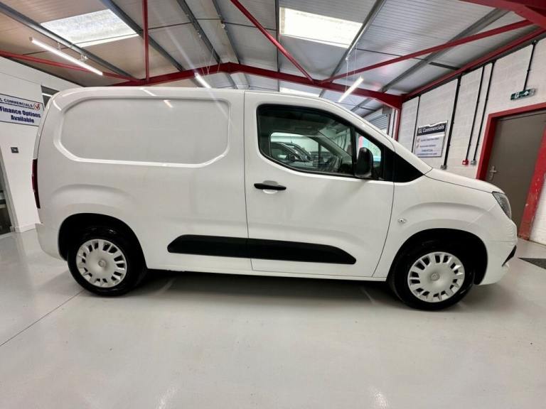 2022 22 VAUXHALL COMBO 1.5 TURBO D SPORTIVE L1 SWB * ONLY 48,454 * 3 SEATER * AP