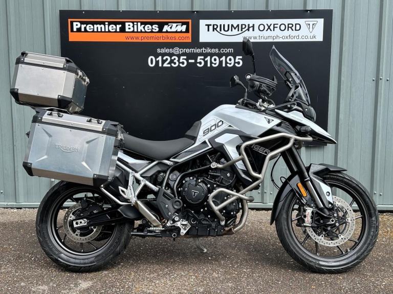 2025/25 Triumph Tiger 900 GT Pro Motorcycle