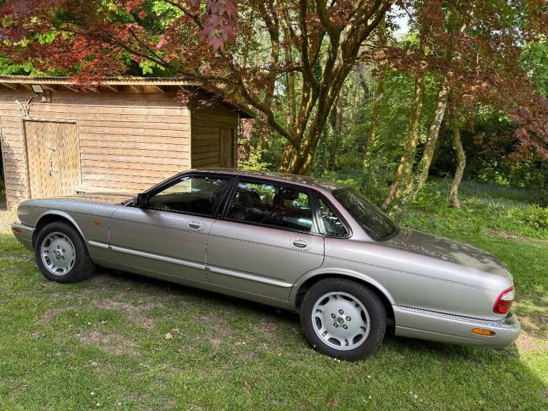 Jaguar, V8 XJ SERIES, Saloon, 1999, Automatic, 3248 (cc), 4 doors