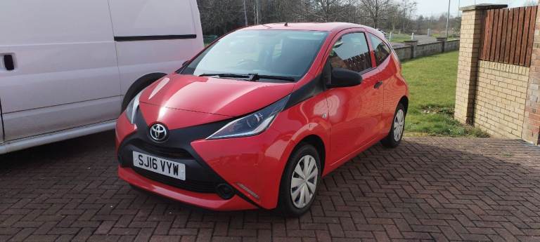 Toyota aygo x 1.0l 2016 