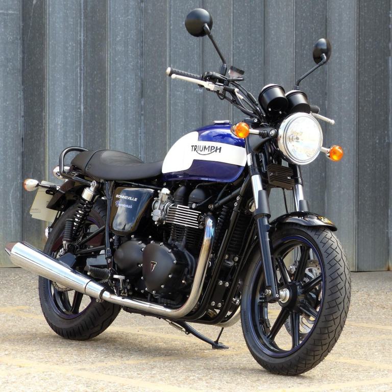 2015 Triumph Bonneville Newchurch, A2 Licence Friendly, Only 1,912 Miles