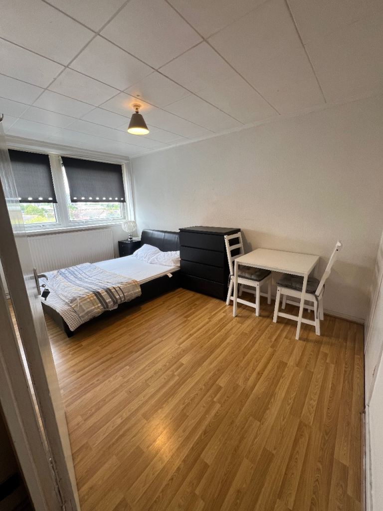Double room for rent 