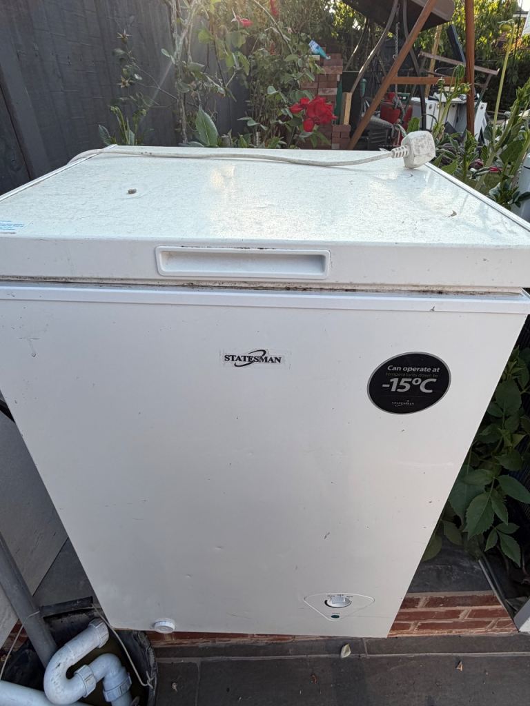 STATESMAN Chest Freezer – White, Good Condition