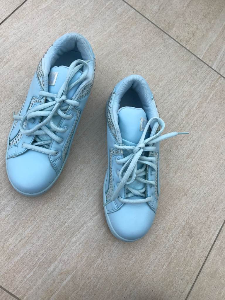 LADIES BLUE FASHION TRAINERS WITH SWAROVSKI CRYSTALS - BUFFALO - LIKE NEW