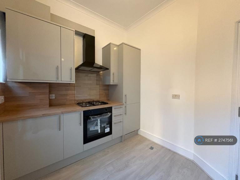 2 bedroom flat in Olive Road, London, NW2 (2 bed) (#2747561)