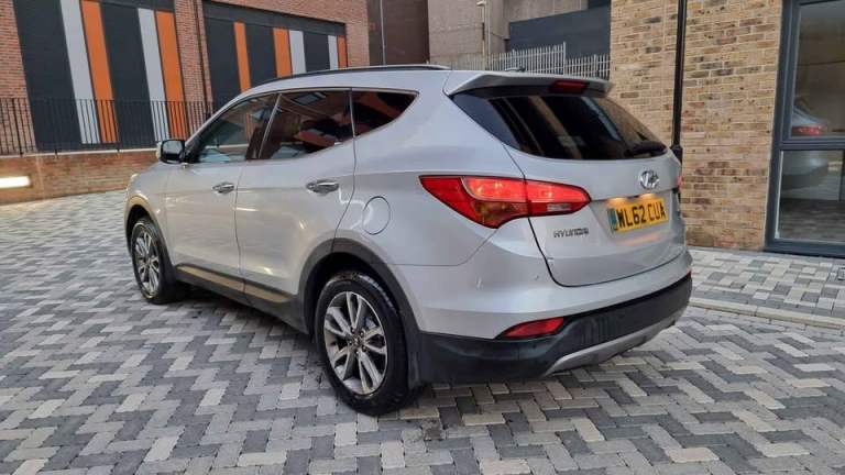  Hyundai Santa Fe Premium – 2.2 Diesel | Manual | Full Leather | 7-Seater | Fully Loaded | 