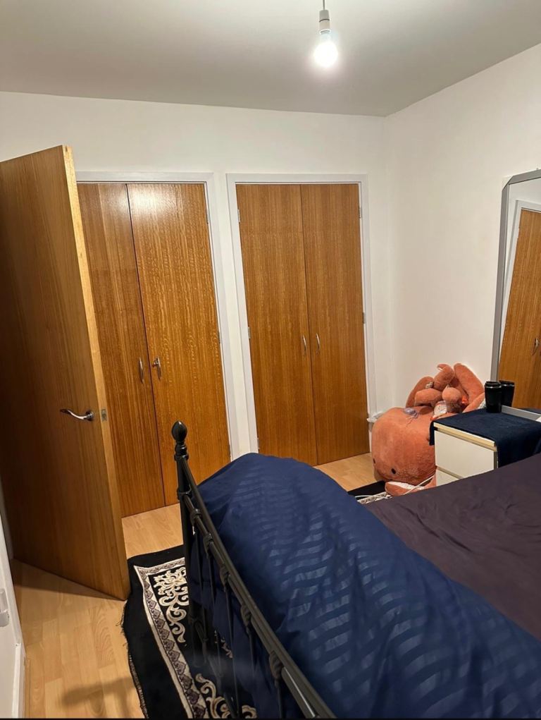 Double Room with Separate Kitchen – UB5 Northolt (£850/month)