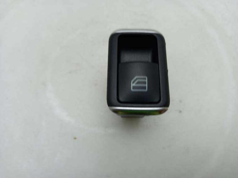 Mercedes A Class Electric Window Switch 2012-2018 5 Door Hatchback